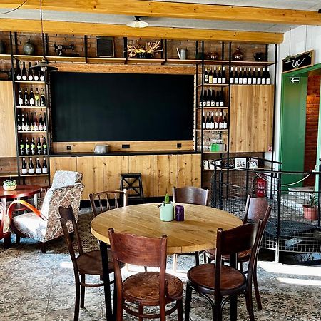 Penzion A Bistro Stary Kopec Znojmo Buitenkant foto